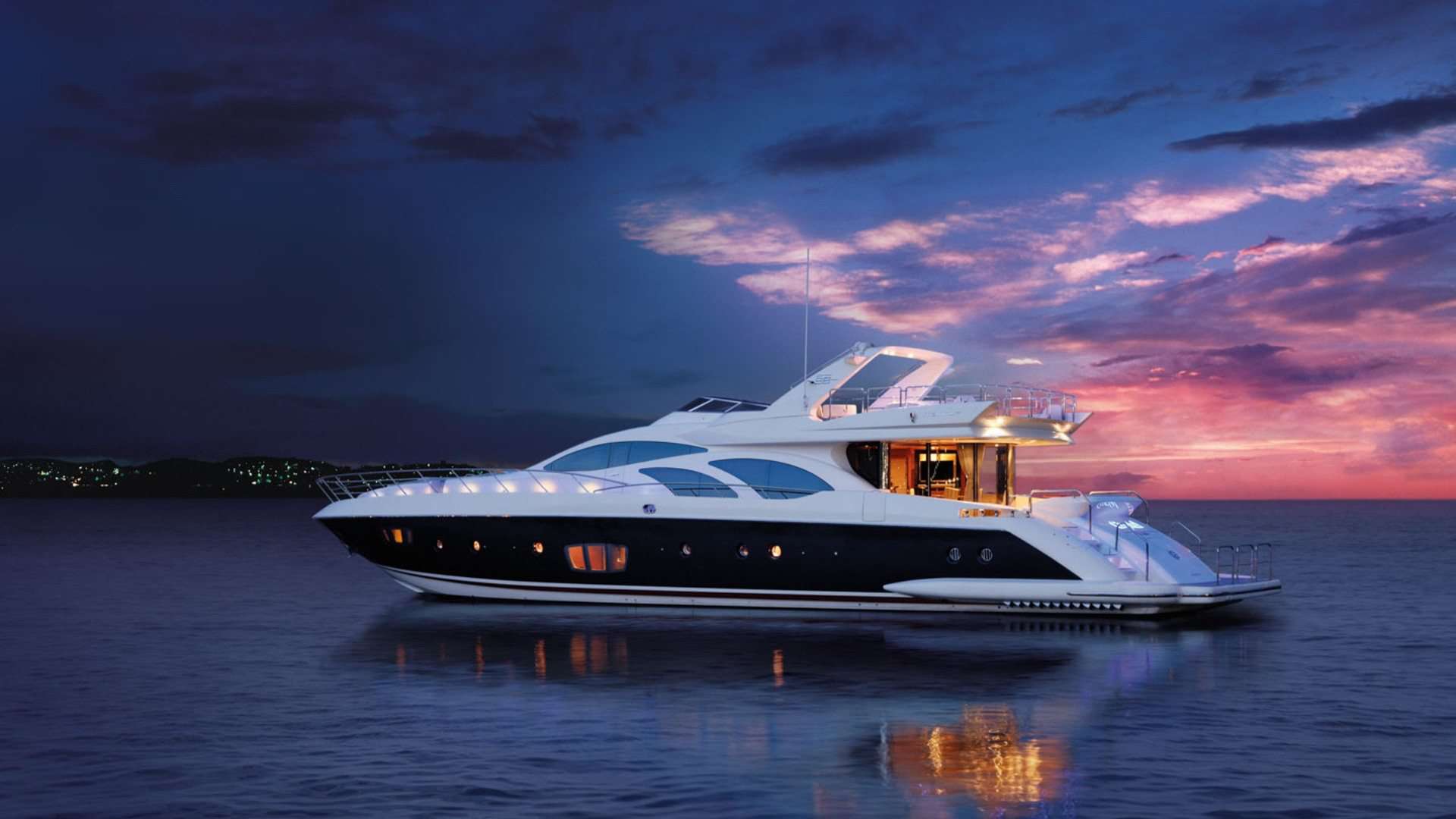 luxury yachts holidays