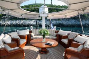 yacht rental in Greece